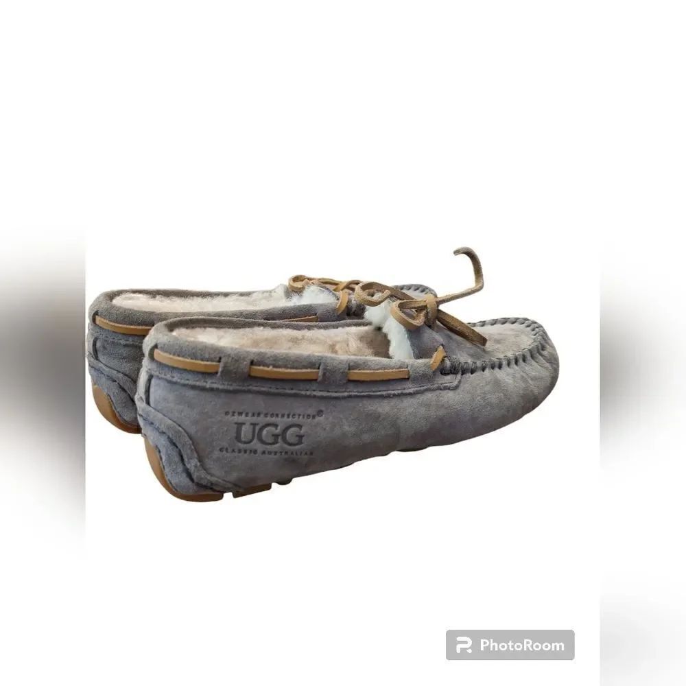 Ugg Dakota slippers size 13/1 in excellent condition